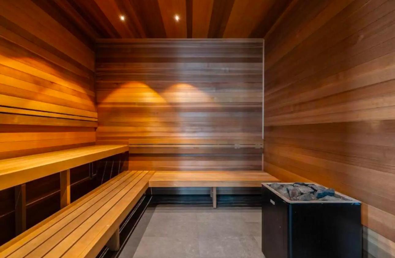 Royal Executive Living Skyline Two Bedroom Grandeur By Ritz Apartment Melbourne