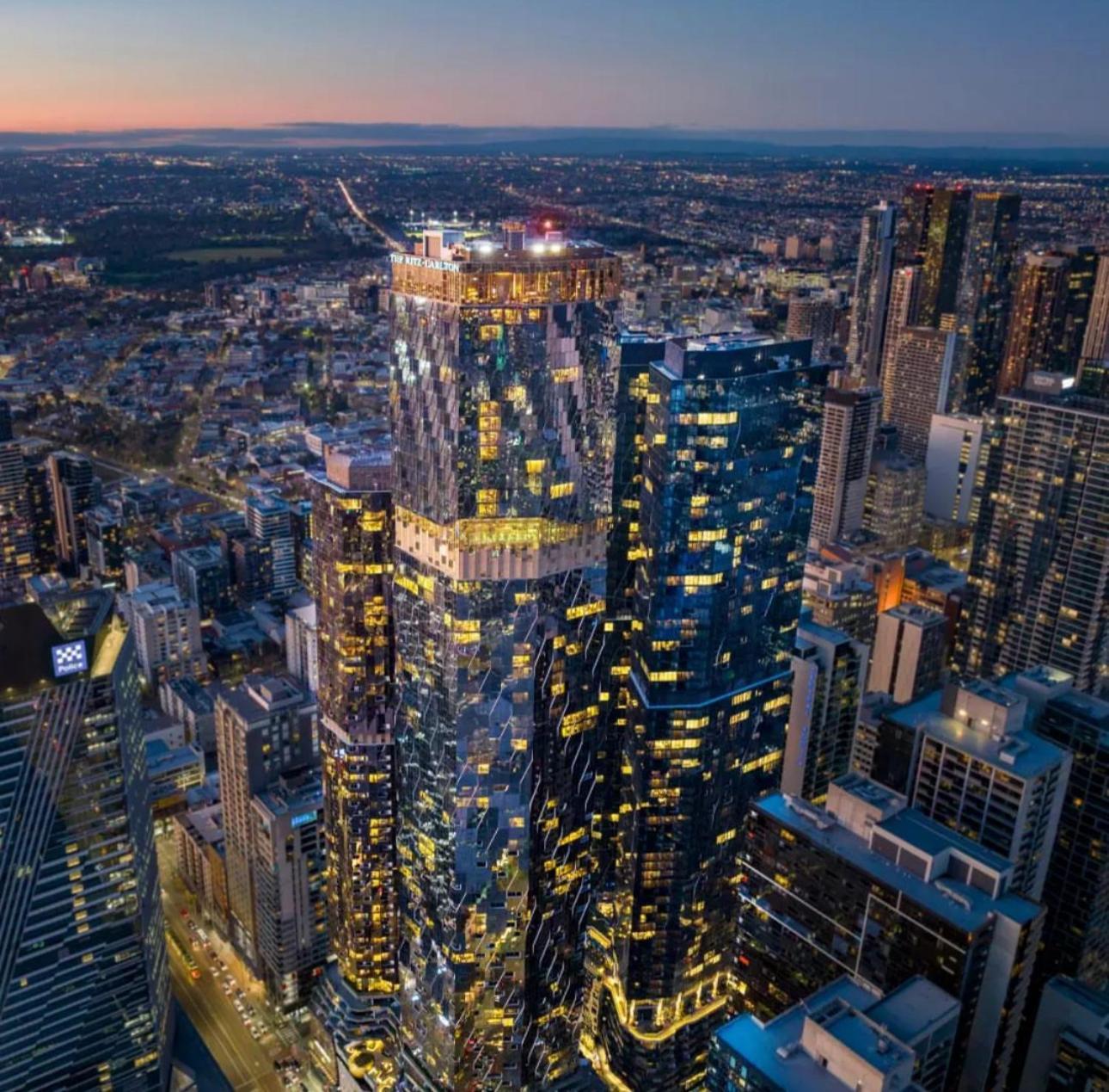 Royal Executive Living Skyline Two Bedroom Grandeur By Ritz Melbourne