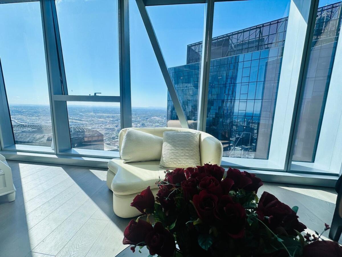 Apartment Royal Executive Living Skyline Two Bedroom Grandeur By Ritz