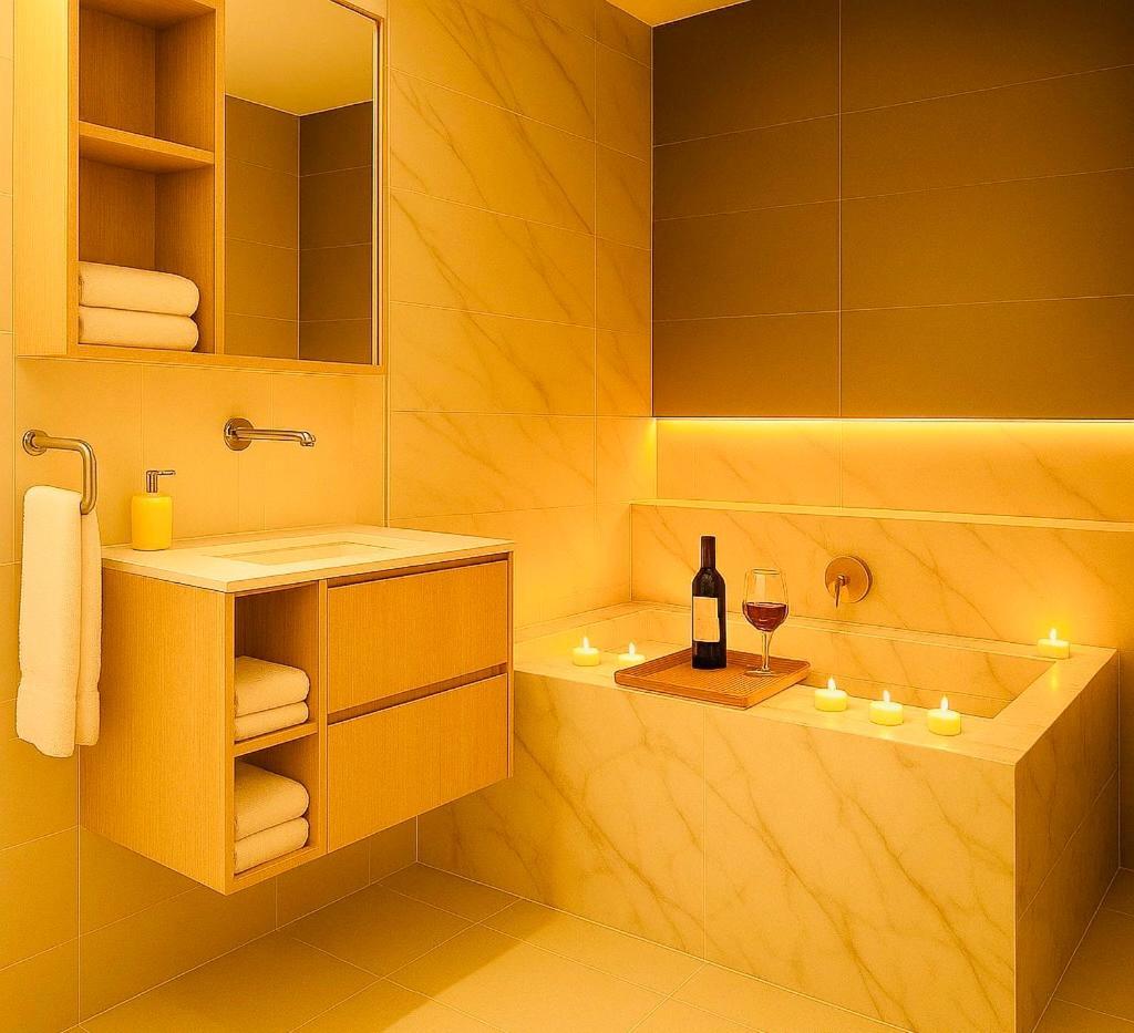 Royal Executive Living Skyline Two Bedroom Grandeur By Ritz Apartment *