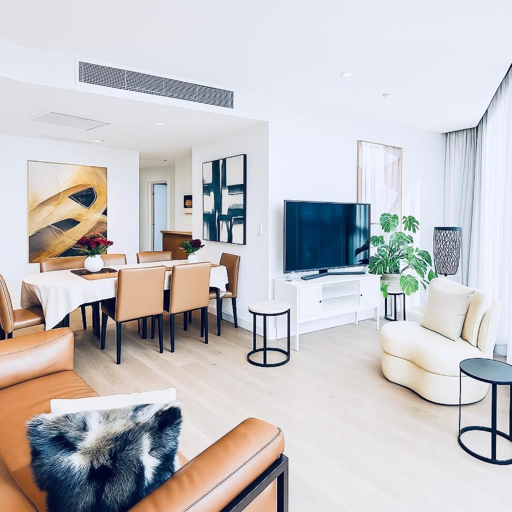 Royal Executive Living Skyline Two Bedroom Grandeur By Ritz Apartment